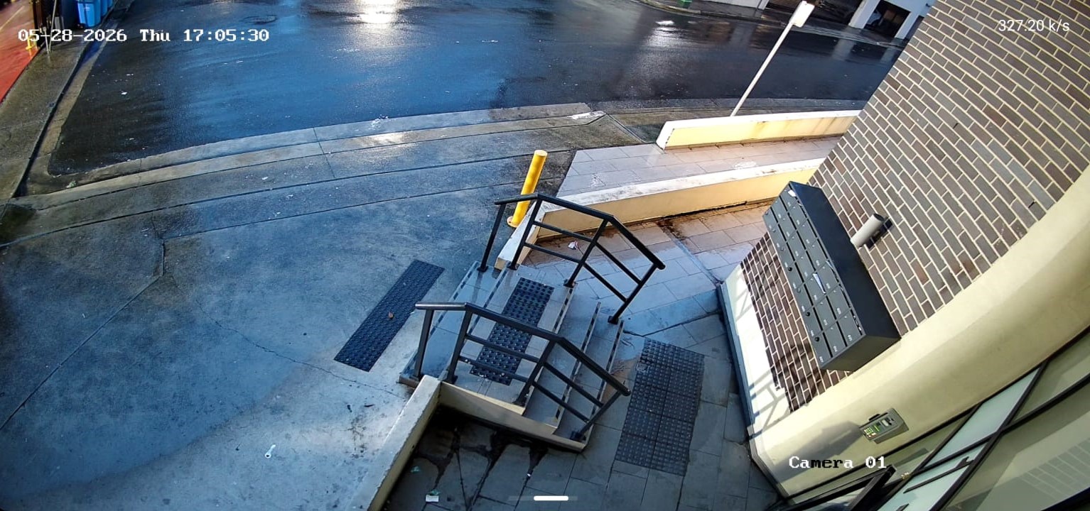 Security risks at a Sydney strata apartment building entrance
